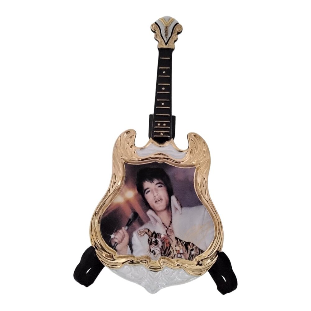 Elvis Presley Bradex Ceramic Guitar Plate No. B02915 in Limited Edition 1974